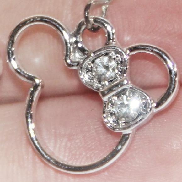 Disney Minnie Mouse necklace - Picture 6 of 13